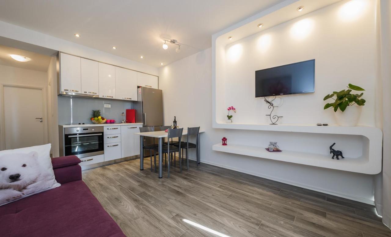 Lovely Apartments Kaštela Екстериор снимка