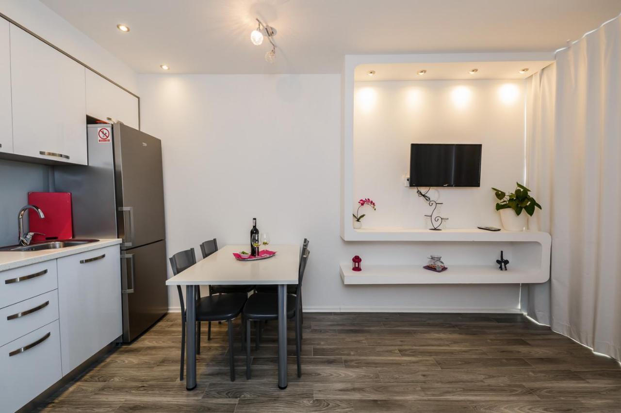 Lovely Apartments Kaštela Екстериор снимка