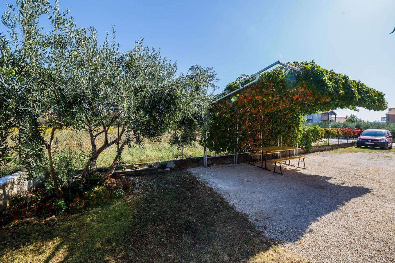Lovely Apartments Kaštela Екстериор снимка
