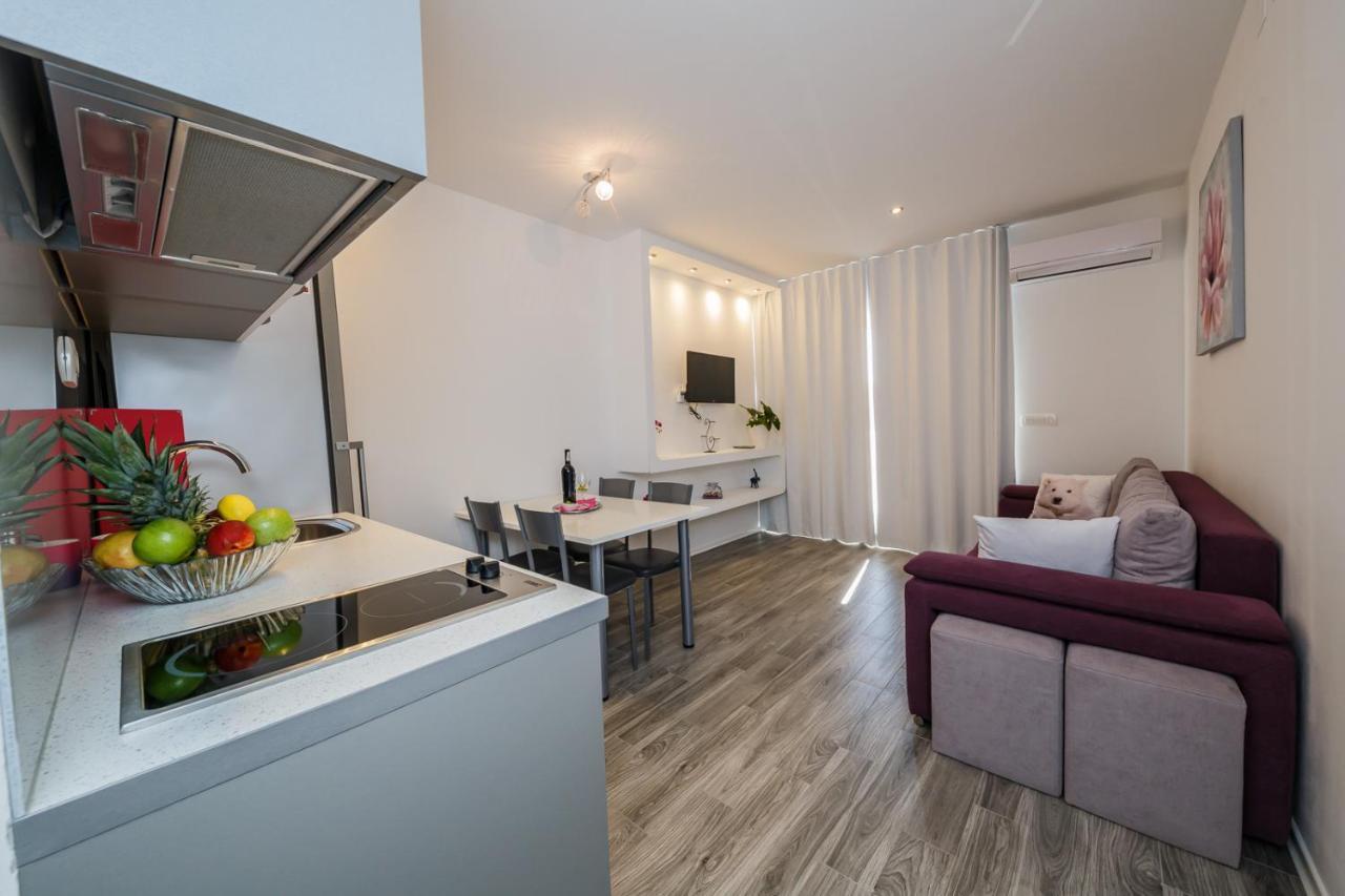 Lovely Apartments Kaštela Екстериор снимка
