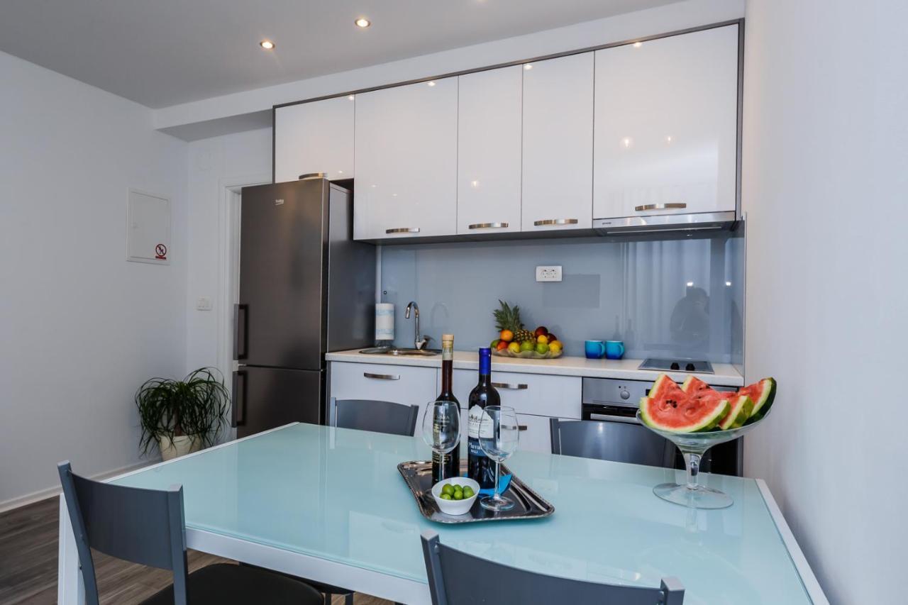 Lovely Apartments Kaštela Екстериор снимка